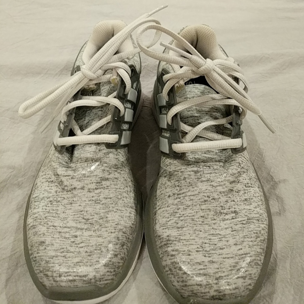 Adidas cloud foam tennis shoes